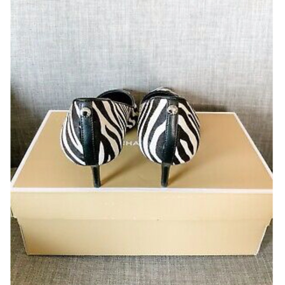 NIB Michael Kors MK- Flex Calf Hair Kitten Heels - Picture 4 of 4